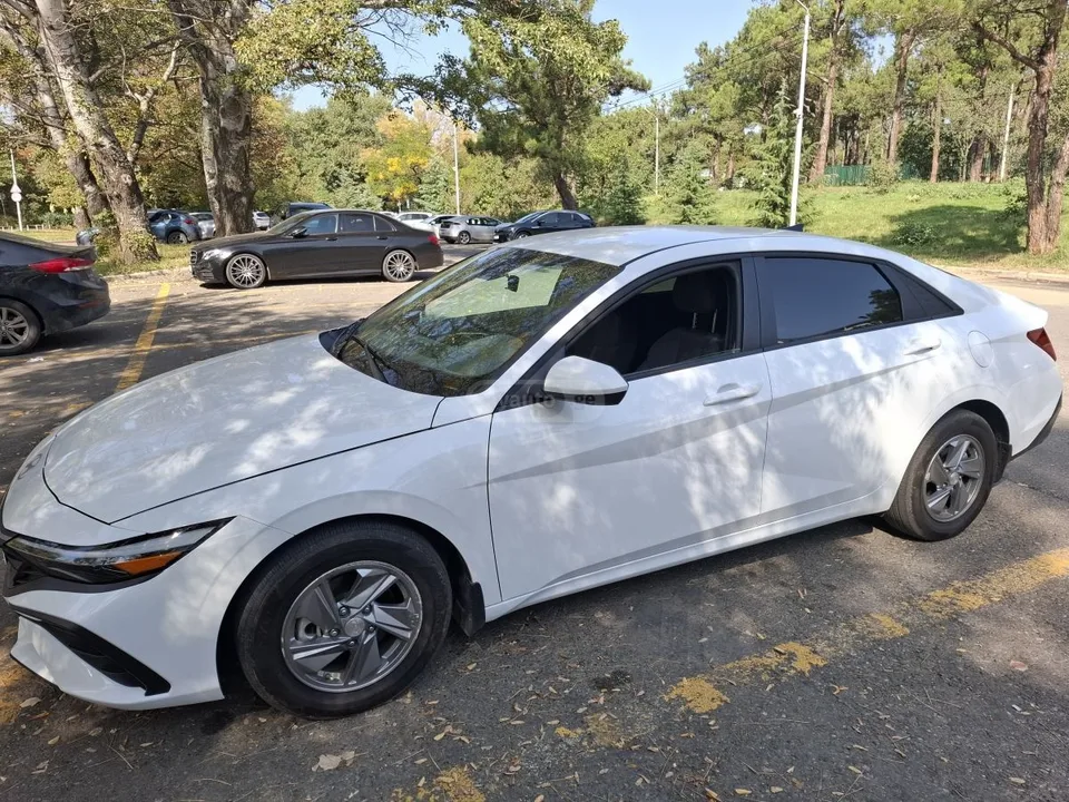 Hyundai Elantra 2024 — миниатюра 2