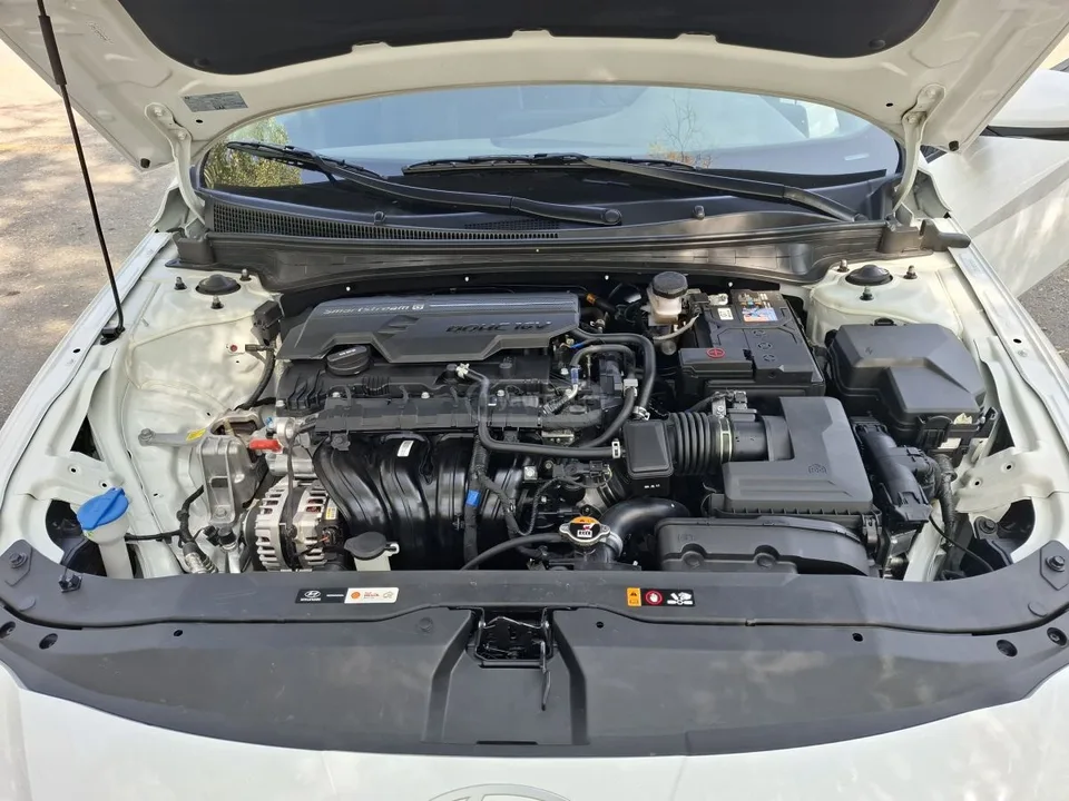 Hyundai Elantra 2024 — миниатюра 4