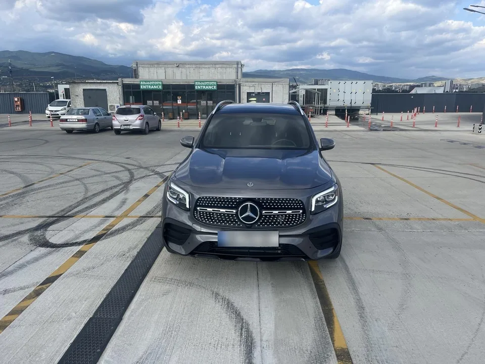 Mercedes-Benz GLB 250 2022 — фото 1, купить с доставкой в Москву