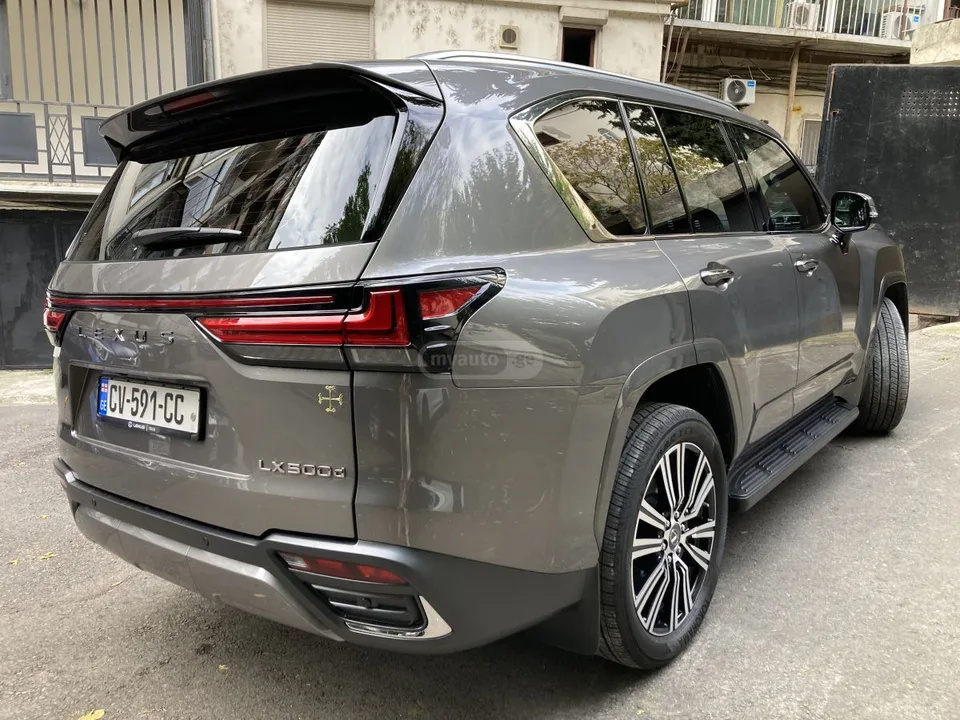 Lexus LX 500 2022 — миниатюра 2