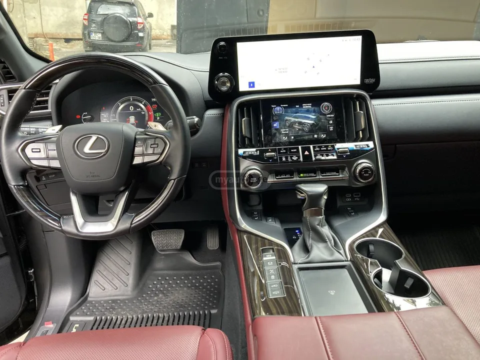 Lexus LX 500 2022 — миниатюра 5