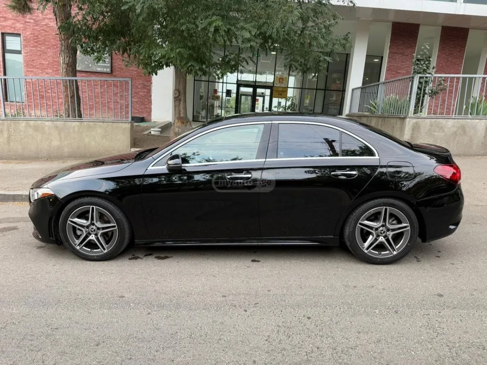 Mercedes-Benz CLA 250 Base CLA 250 Coupe 4dr All-Whe 2022 — миниатюра 2