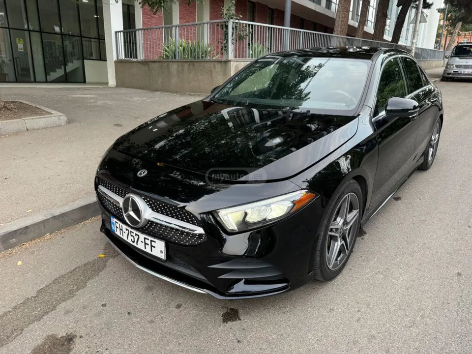 Mercedes-Benz CLA 250 Base CLA 250 Coupe 4dr All-Whe 2022 — фото 1, купить с доставкой в Москву