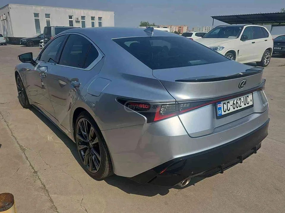 Lexus IS 350 2023 — миниатюра 4