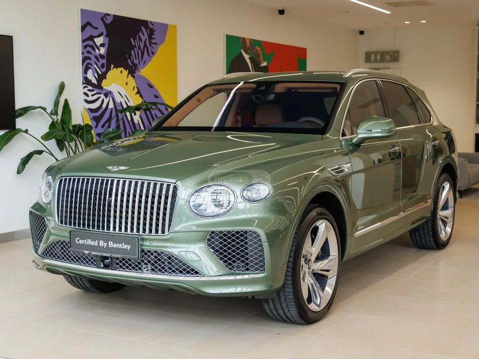 Bentley Azure 2024 — фото 1, купить с доставкой в Москву