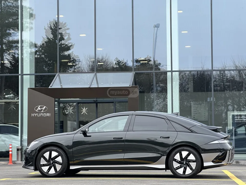 Hyundai Ioniq 6 2023 — миниатюра 2
