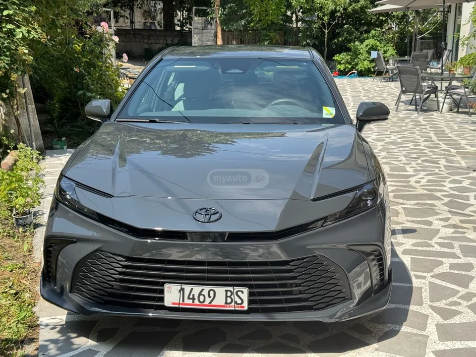 Toyota Camry 2024 — фото 1, купить с доставкой в Москву