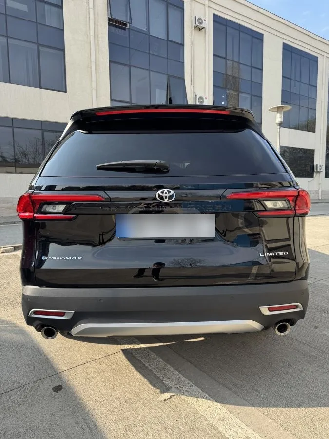 Toyota Grand Highlander 2023 — миниатюра 5