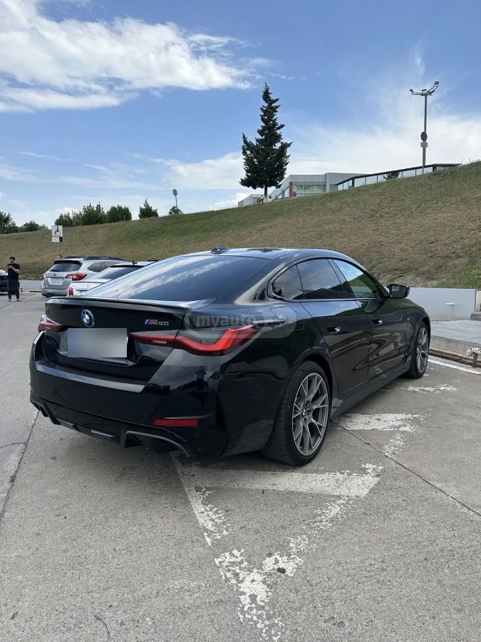 BMW i4 2023 — фото 1, купить с доставкой в Москву