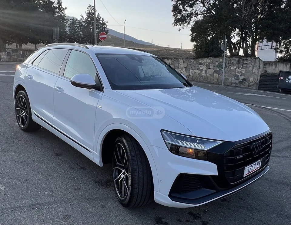 Audi Q8 2023 — миниатюра 2