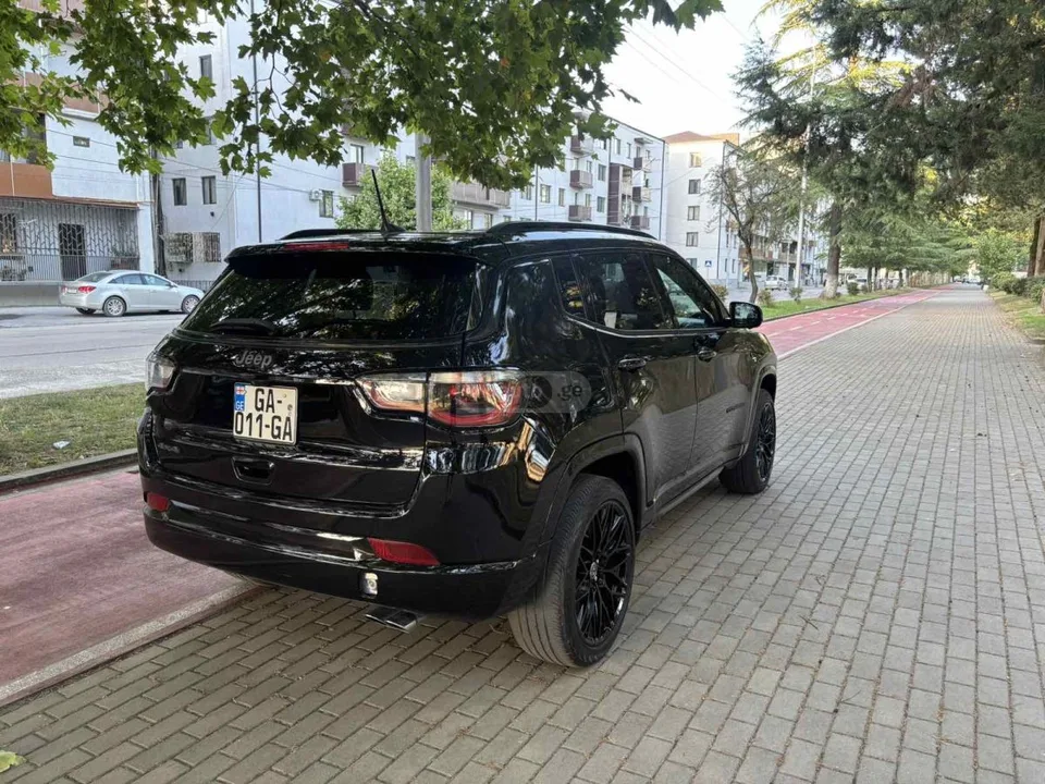 Jeep Compass Limited 4dr 4x4 Automatic 2022 — миниатюра 3