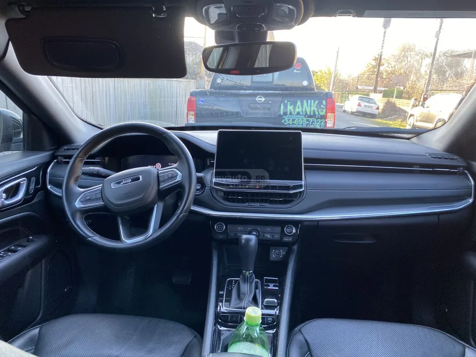 Jeep Compass Limited 4dr 4x4 Automatic 2022 — миниатюра 5