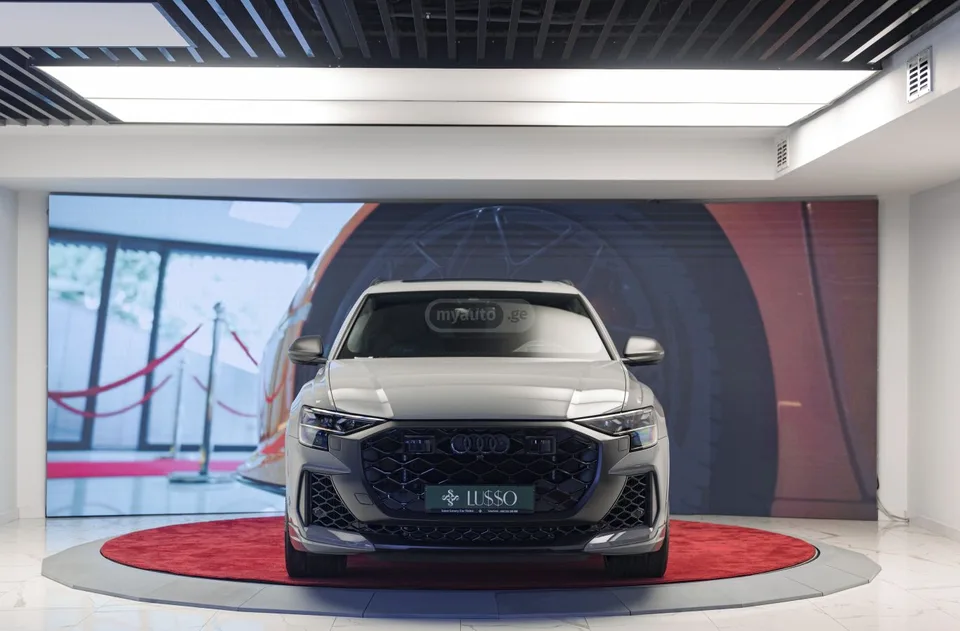 Audi RSQ8 2025 — фото 1, купить с доставкой в Москву