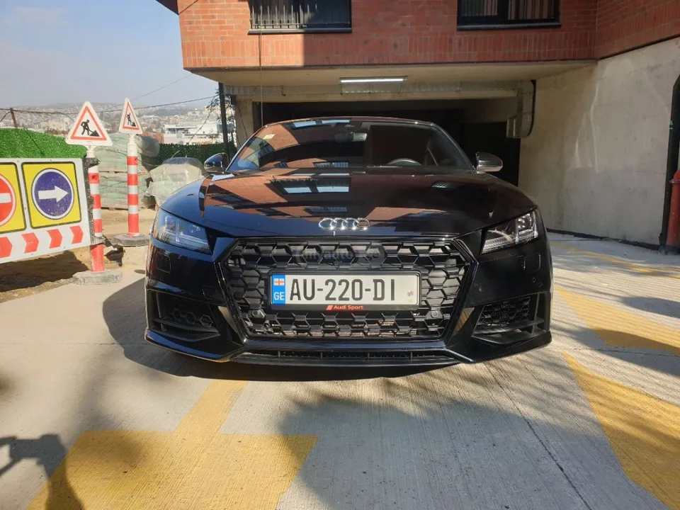 Audi TT 2023 — миниатюра 2