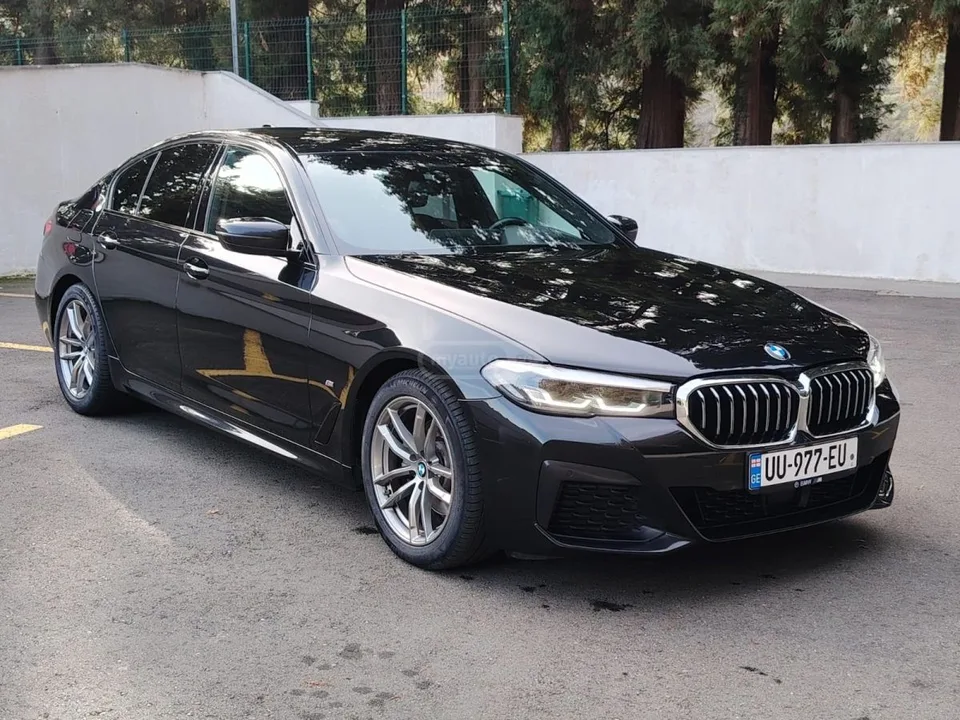 BMW 520 2022 — миниатюра 3