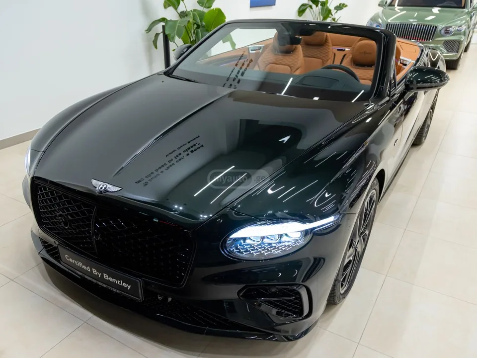Bentley Continental 2025 — фото 1, купить с доставкой в Москву