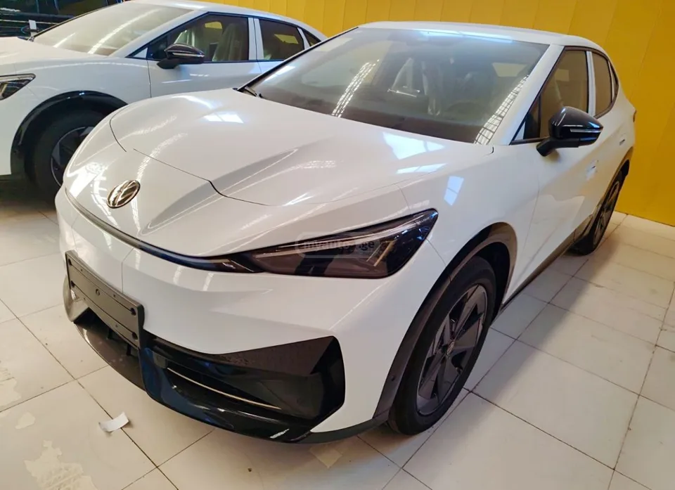 Volkswagen ID. Unyx 2024 — миниатюра 2