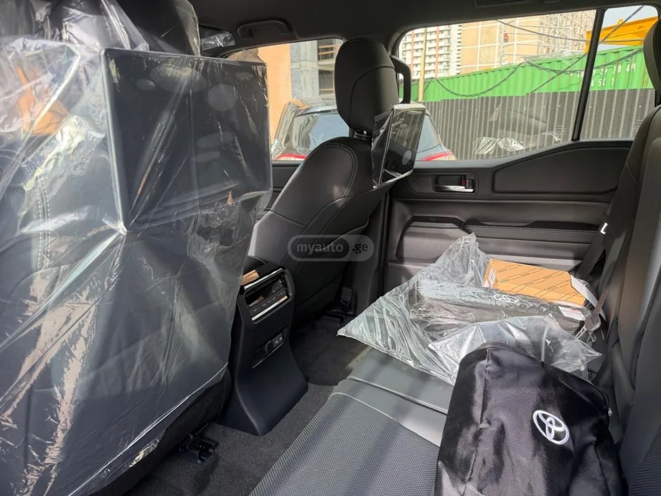 Toyota Land Cruiser Prado 2026 — миниатюра 5
