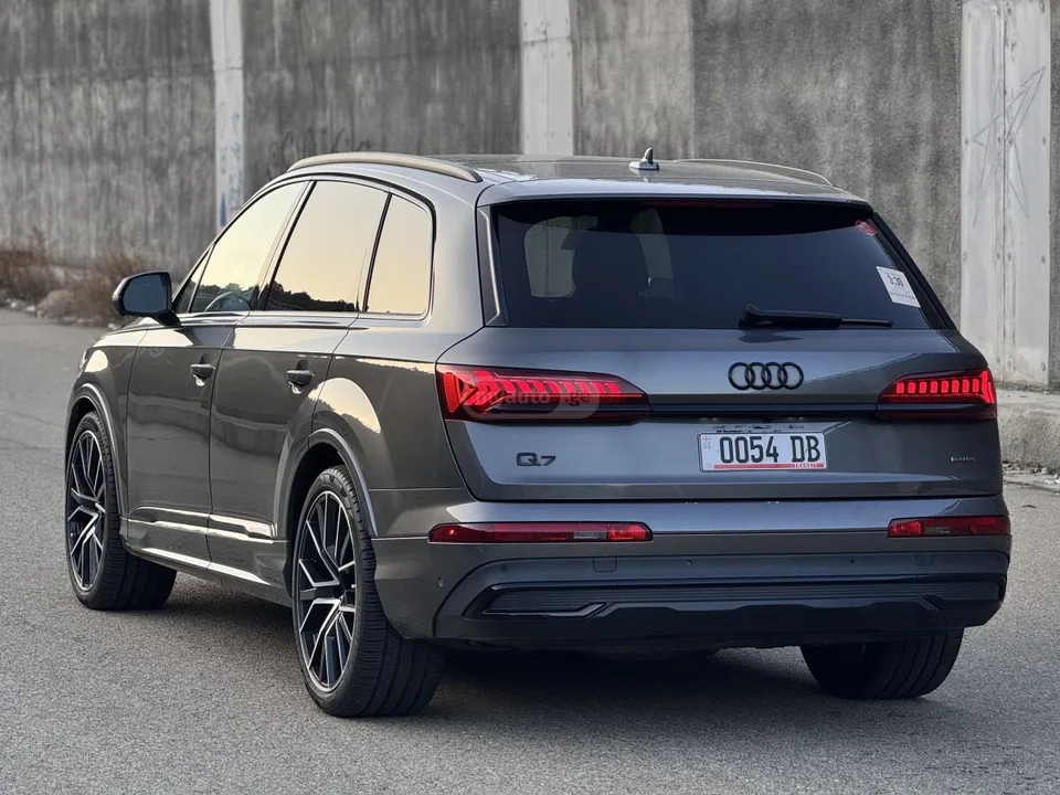 Audi Q7 2022 — миниатюра 3