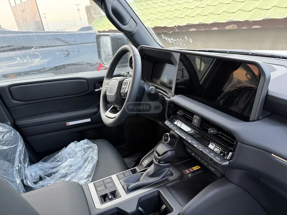 Toyota Land Cruiser Prado 41 суффикс официал 2026 — миниатюра 3