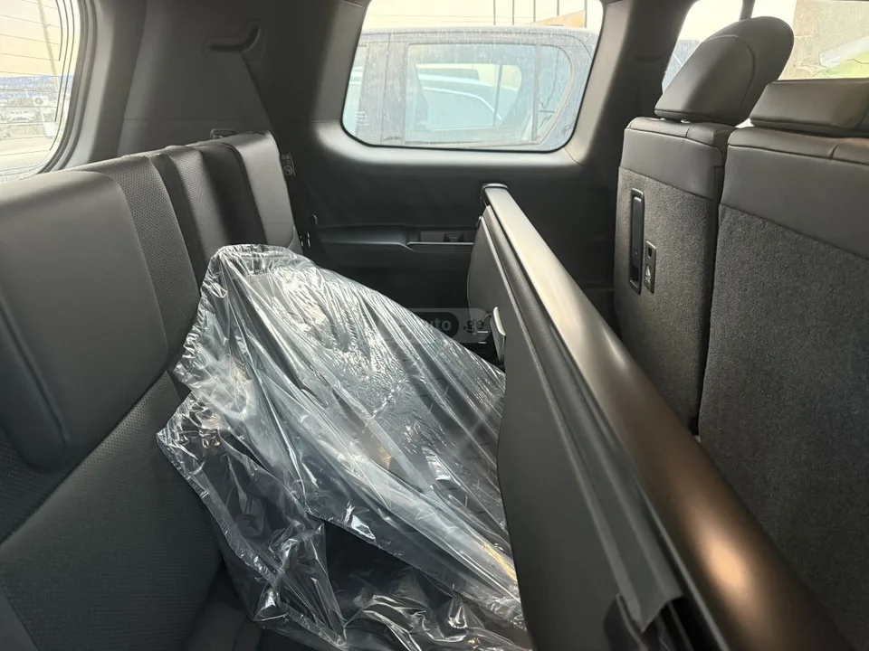 Toyota Land Cruiser Prado 41 суффикс официал 2026 — миниатюра 5