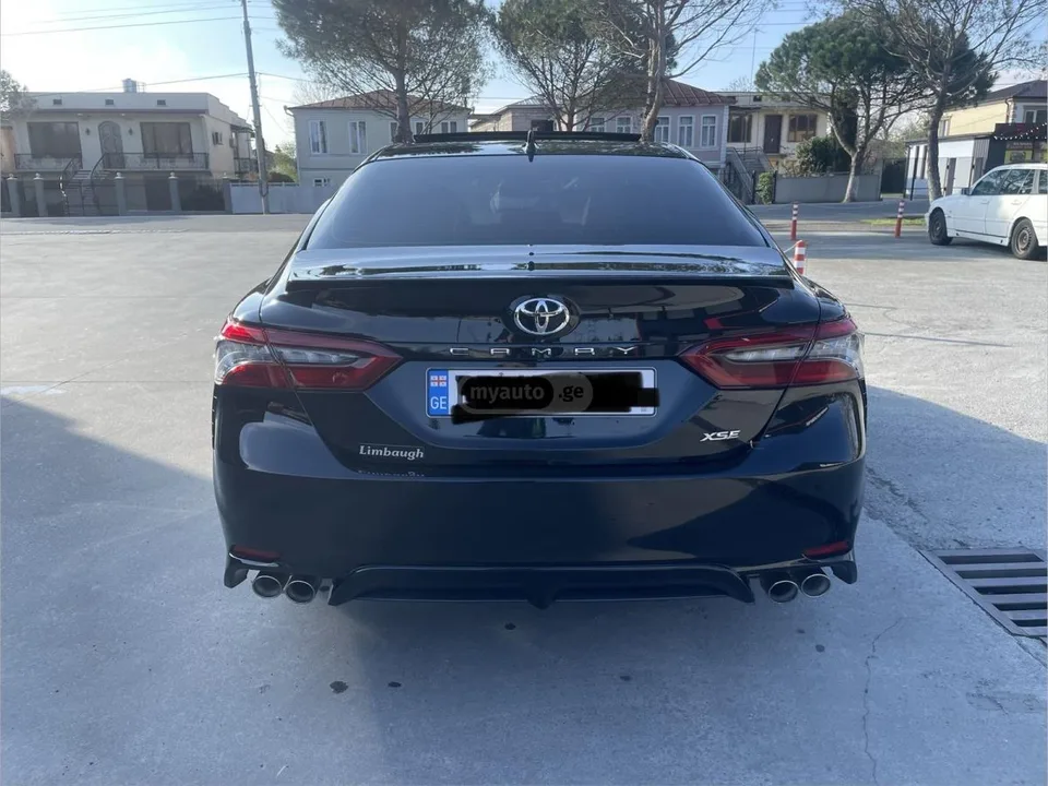 Toyota Camry 2023 — миниатюра 5