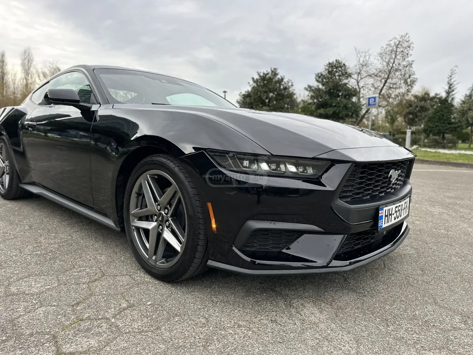 Ford Mustang 2025 — миниатюра 3