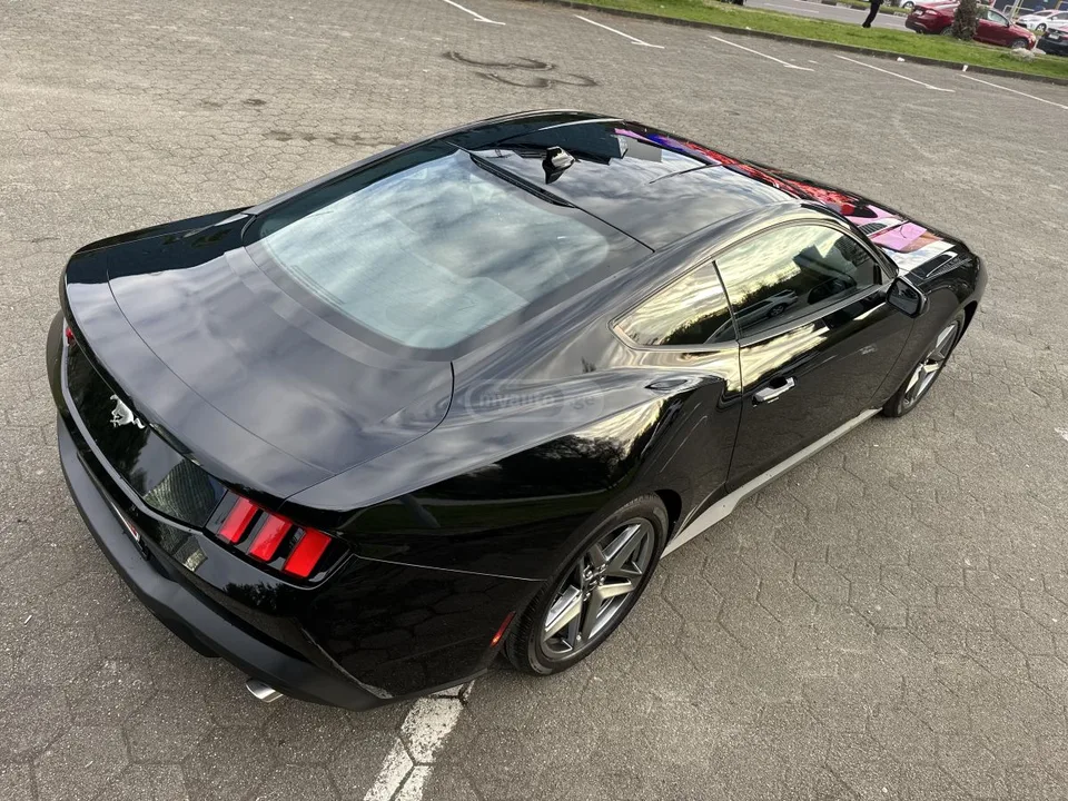 Ford Mustang 2025 — миниатюра 4