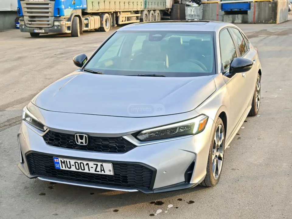Honda Civic Sport Hybrid Touring 2024 — фото 1, купить с доставкой в Москву