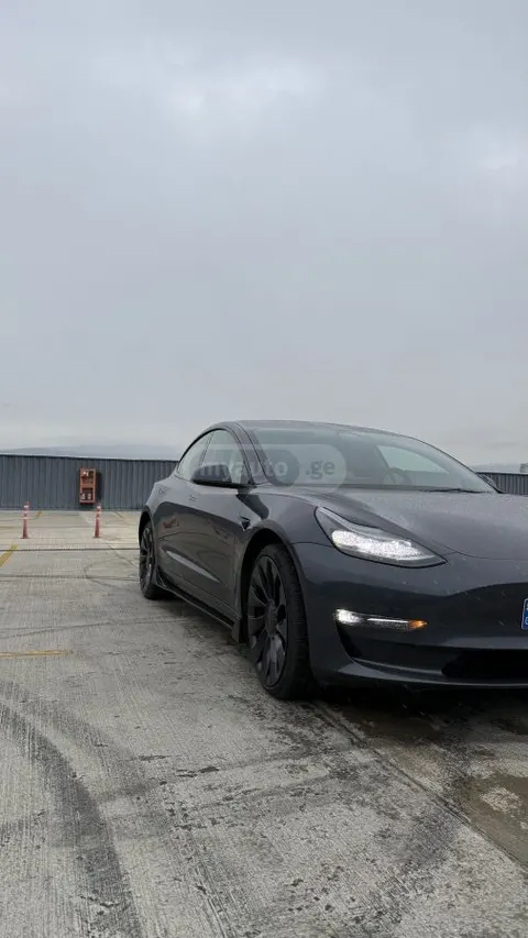 Tesla Model 3 2023 купить в Москве