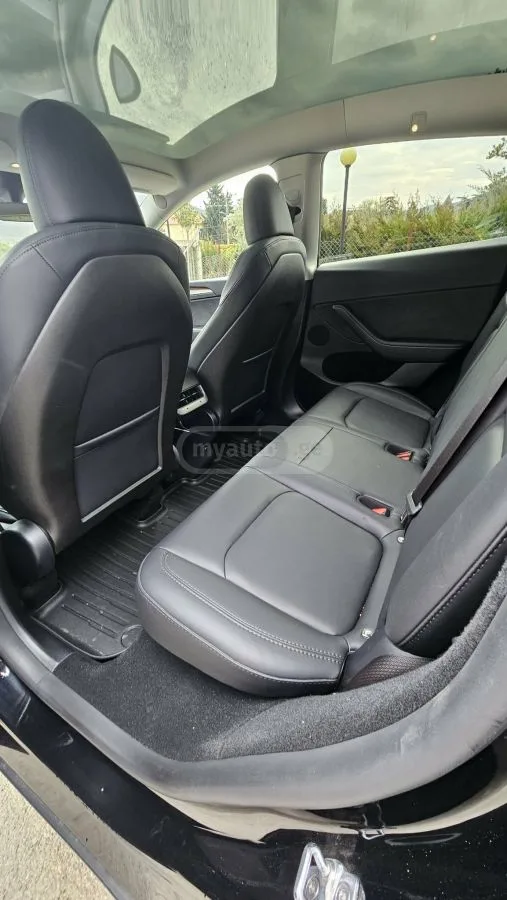 Tesla Model Y 2024 — миниатюра 4