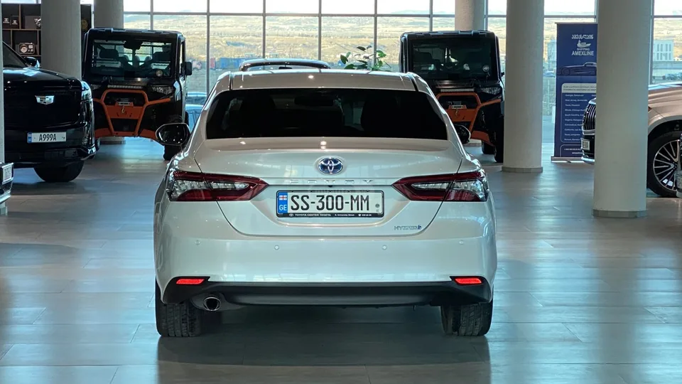 Toyota Camry 2022 — миниатюра 5