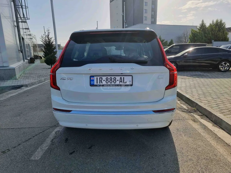 Volvo XC 90 Plug In 2023 — миниатюра 3