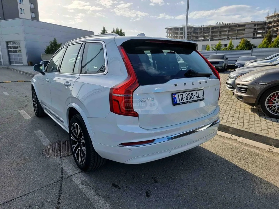 Volvo XC 90 Plug In 2023 — миниатюра 5