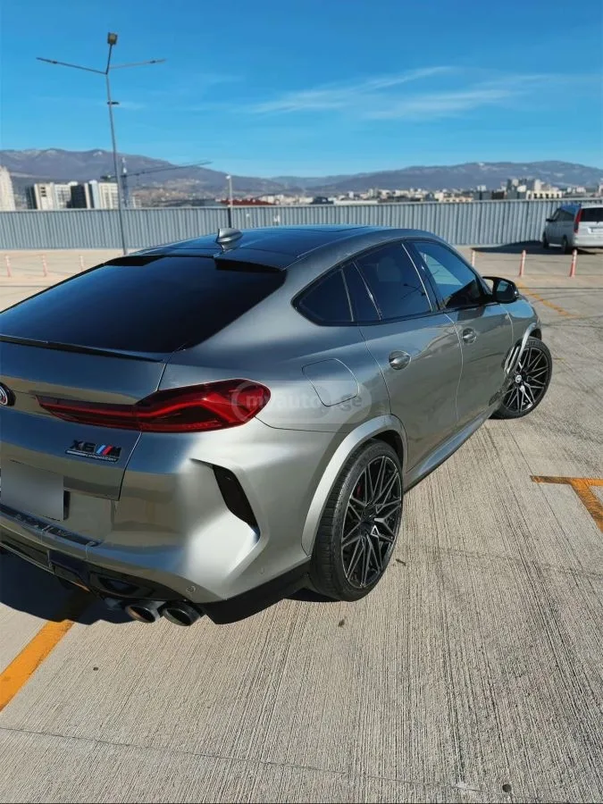 BMW X6 M 2023 — миниатюра 3