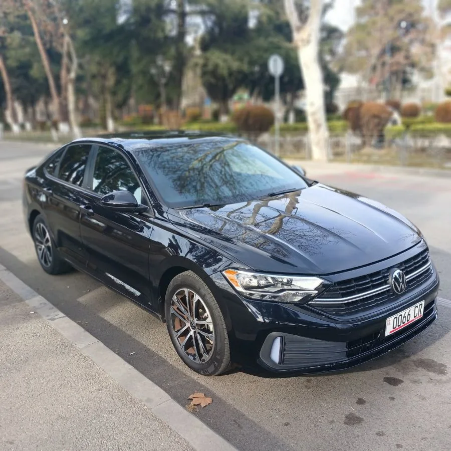 Volkswagen Jetta 2023 — миниатюра 2