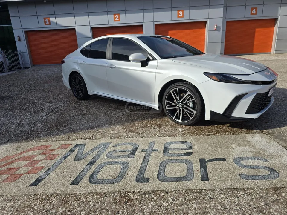 Toyota Camry 2024 — миниатюра 2