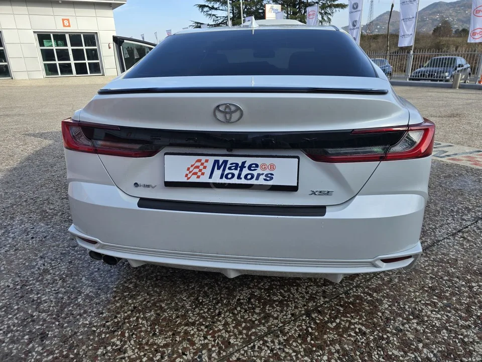 Toyota Camry 2024 — миниатюра 3