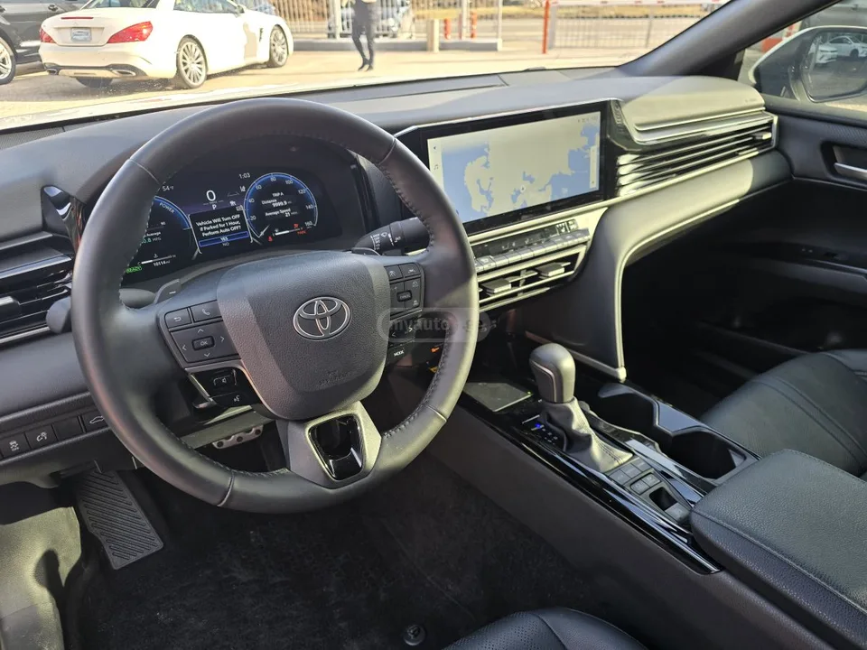 Toyota Camry 2024 — миниатюра 4