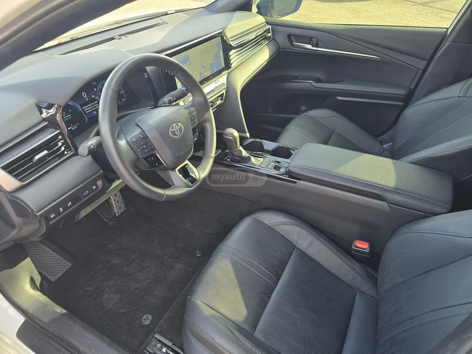 Toyota Camry 2024 — миниатюра 5
