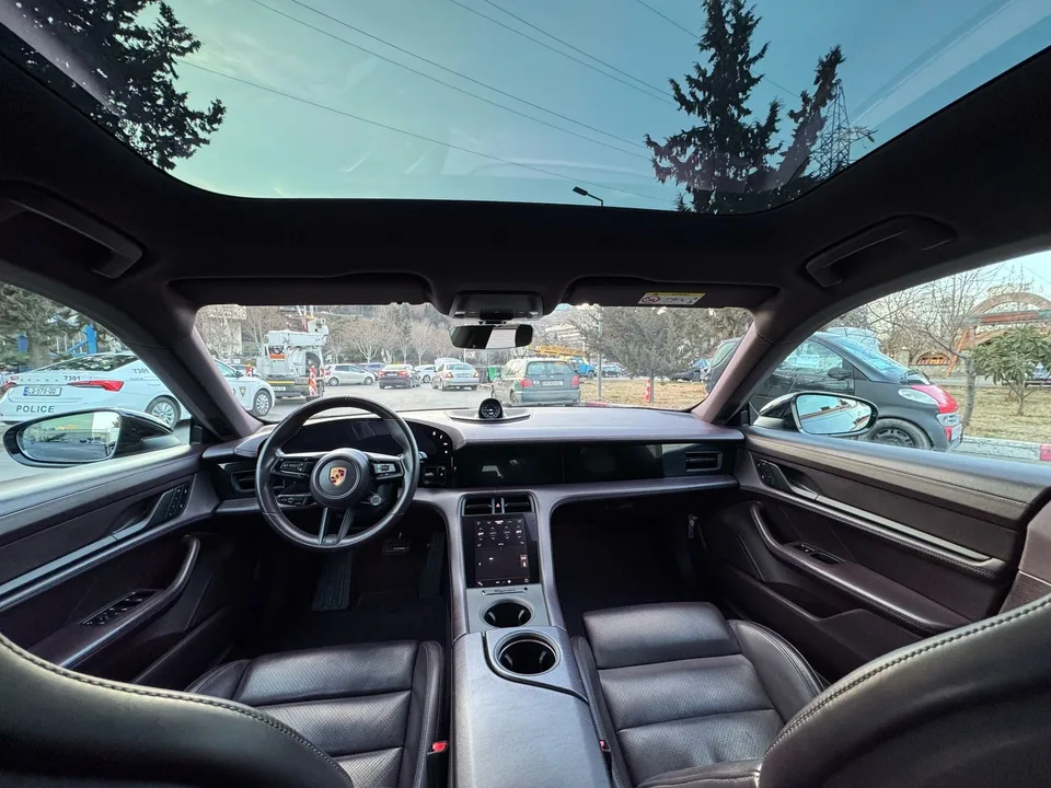 Porsche Taycan 4 S 2022 — миниатюра 4