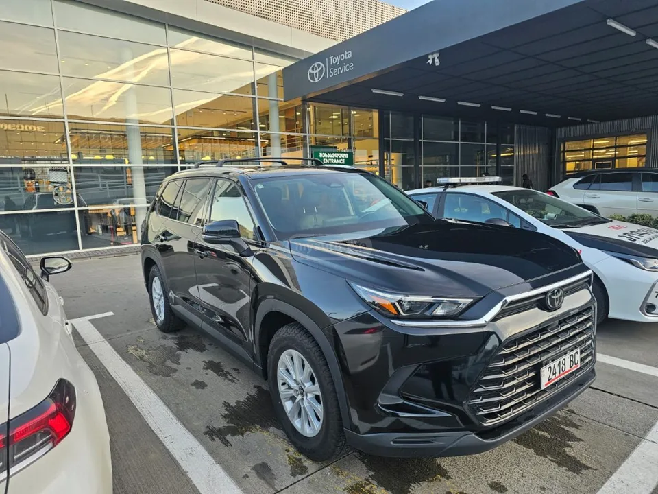 Toyota Grand Highlander xle 2024 — фото 1, купить с доставкой в Москву