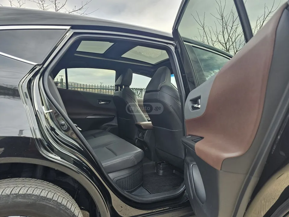 Toyota Venza Limited 2024 — миниатюра 4