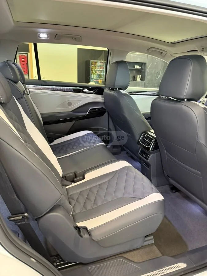 Volkswagen ID 6 PRO 2024 — миниатюра 3