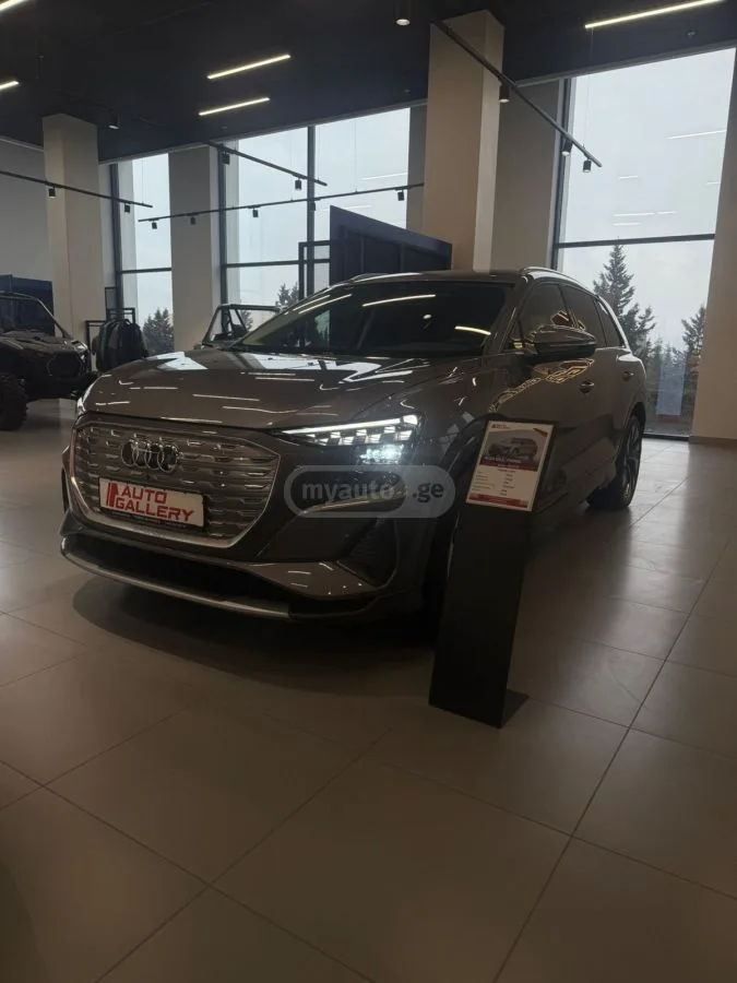 Audi Q5 E-tron 50 2024 — миниатюра 2