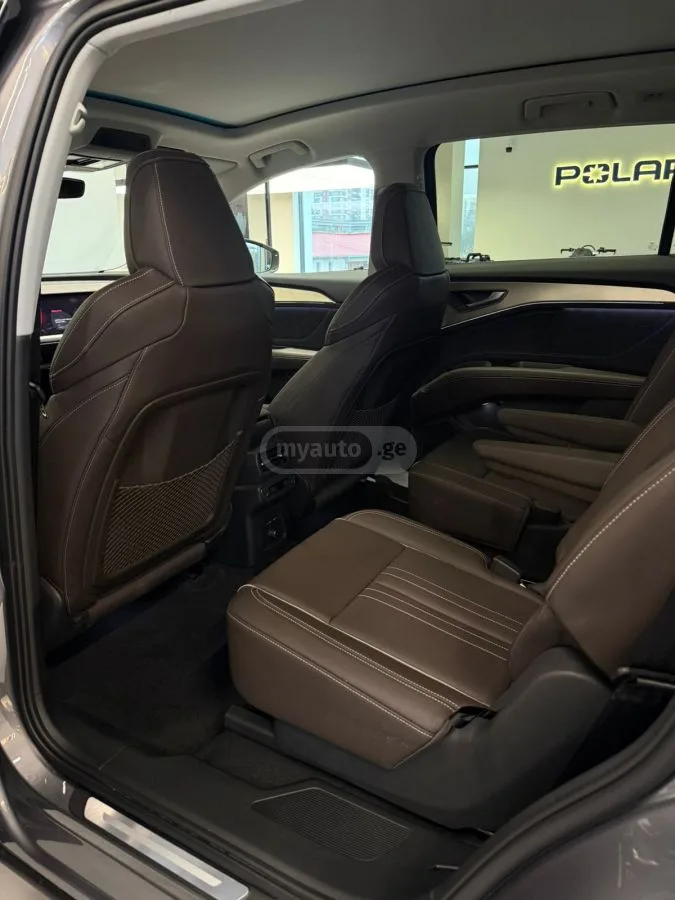 Audi Q5 E-tron 50 2024 — миниатюра 3