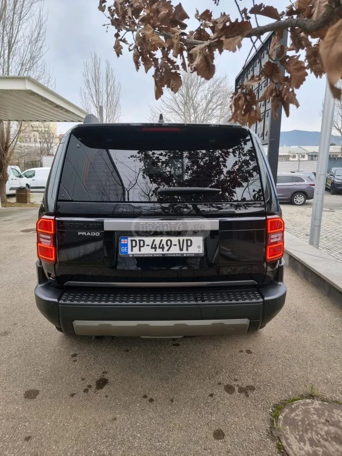 Toyota Land Cruiser Prado 2024 — миниатюра 3