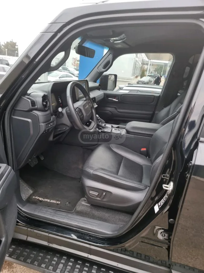 Toyota Land Cruiser Prado 2024 — миниатюра 4