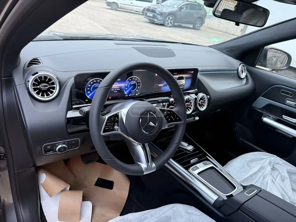 Mercedes-Benz EQA 250 2024 — миниатюра 4