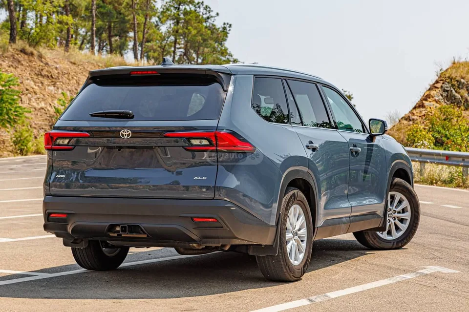 Toyota Grand Highlander 2023 — миниатюра 5